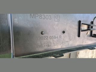 bontott RENAULT KANGOO Első Lökhárító (Üresen)