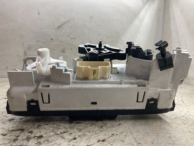 bontott RENAULT KANGOO Fűtéskapcsoló (manuális klímás)