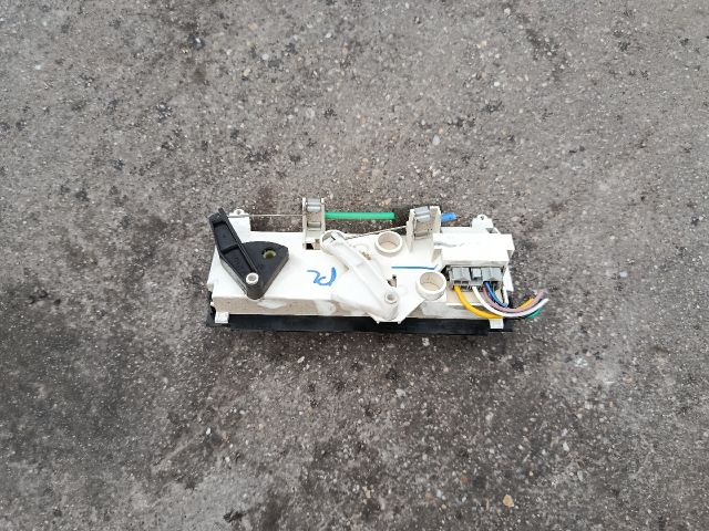 bontott RENAULT KANGOO Fűtéskapcsoló (Nem klímás)