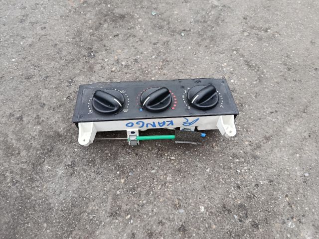 bontott RENAULT KANGOO Fűtéskapcsoló (Nem klímás)