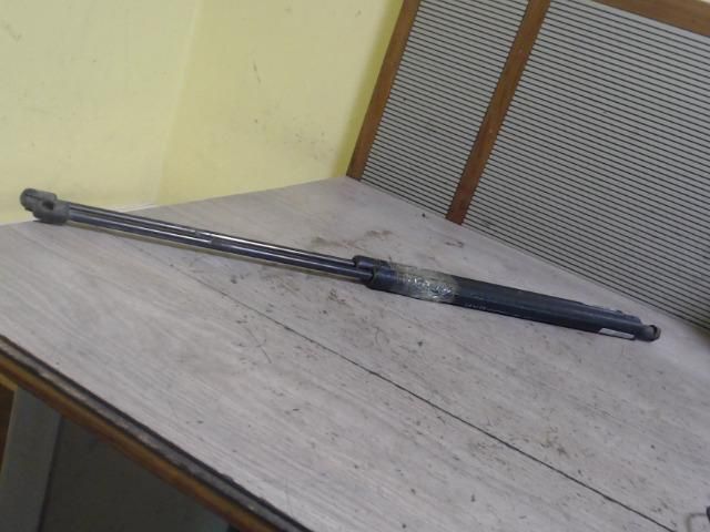 bontott RENAULT KANGOO Gázrugós Kitámasztó Teleszkóp Pár Csomagtérajtó