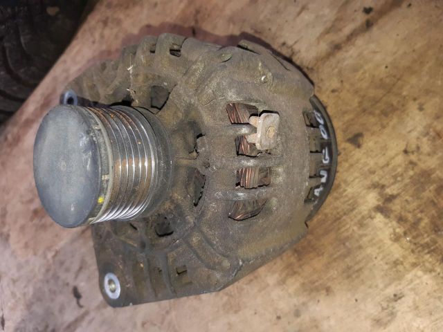 bontott RENAULT KANGOO Generátor