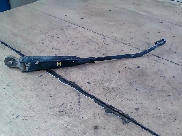 bontott RENAULT KANGOO Hátsó Ablaktörlő Kar