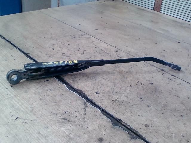 bontott RENAULT KANGOO Hátsó Ablaktörlő Kar