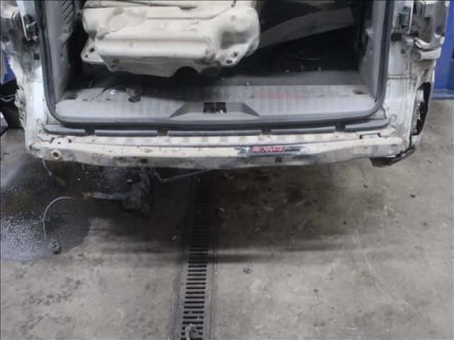 bontott RENAULT KANGOO Hátsó Lökhárító Merevítő (Fém)