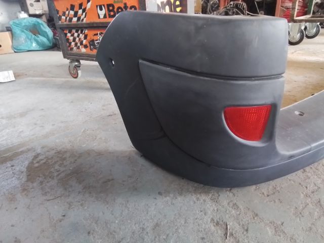 bontott RENAULT KANGOO Hátsó Lökhárító (Üresen)