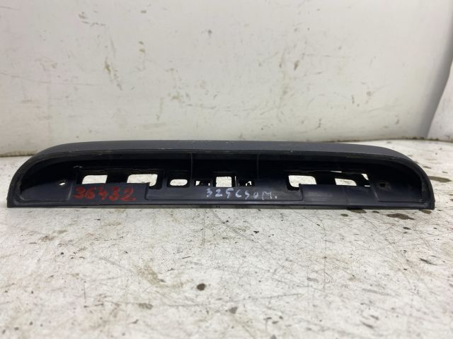 bontott RENAULT KANGOO Hátsó Rendszámtábla Világítás