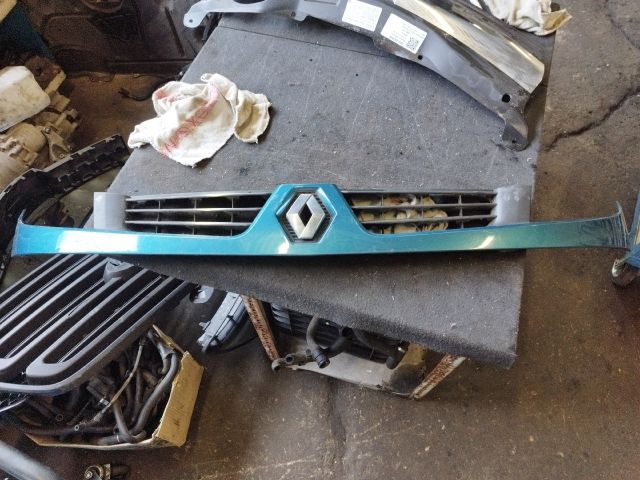 bontott RENAULT KANGOO Hűtőrács
