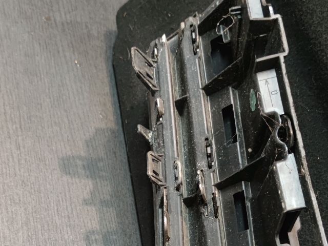 bontott RENAULT KANGOO Hűtőrács