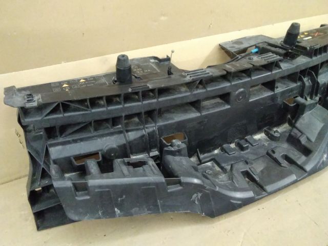 bontott RENAULT KANGOO Hűtőrács