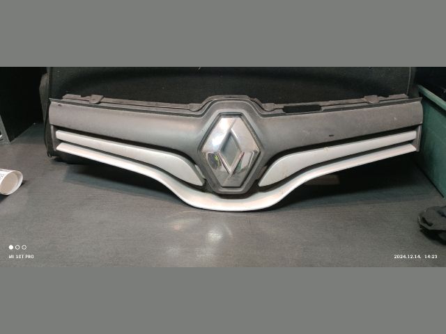 bontott RENAULT KANGOO Hűtőrács