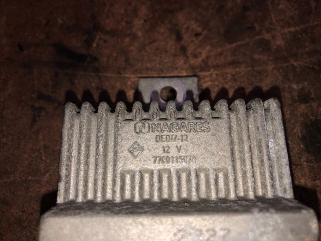 bontott RENAULT KANGOO Izzító Relé