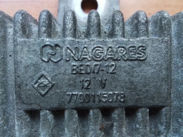 bontott RENAULT KANGOO Izzító Relé