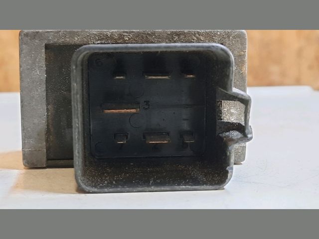 bontott RENAULT KANGOO Izzító Relé