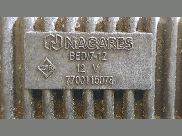 bontott RENAULT KANGOO Izzító Relé