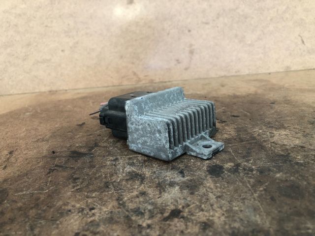 bontott RENAULT KANGOO Izzító Relé