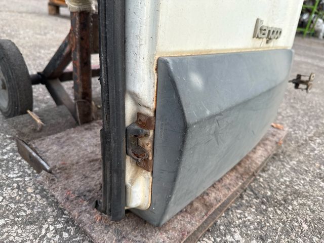 bontott RENAULT KANGOO Jobb Csomagtérajtó (Részeivel)