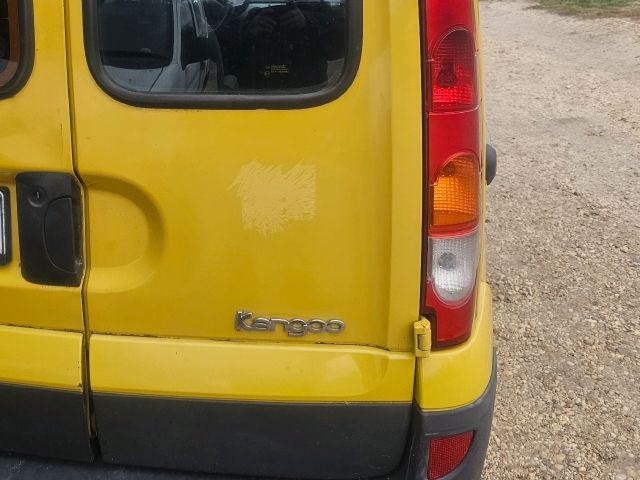 bontott RENAULT KANGOO Jobb Csomagtérajtó (Részeivel)
