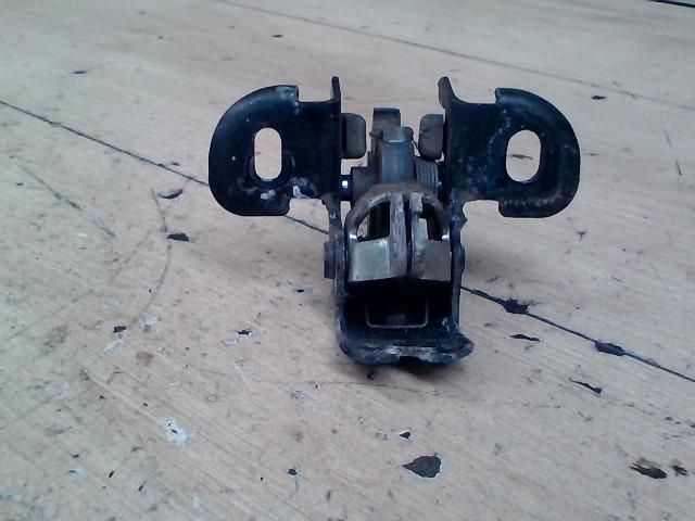 bontott RENAULT KANGOO Jobb Csomagtérajtó Zárszerkezet