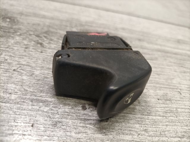 bontott RENAULT KANGOO Jobb első Ablakemelő Kapcsoló