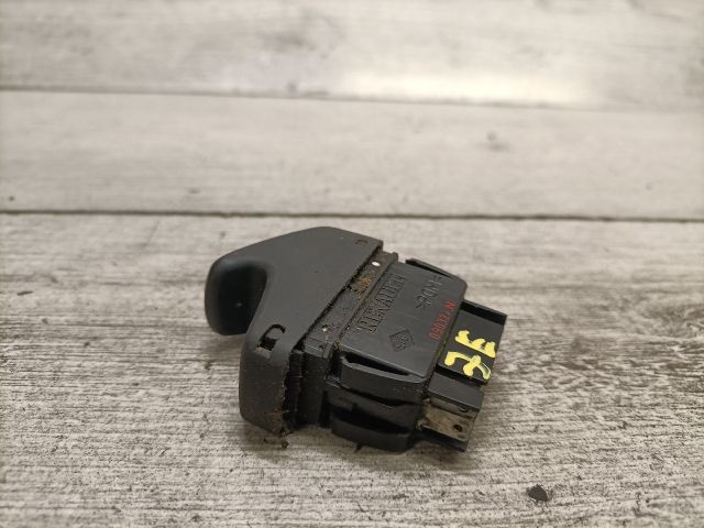 bontott RENAULT KANGOO Jobb első Ablakemelő Kapcsoló