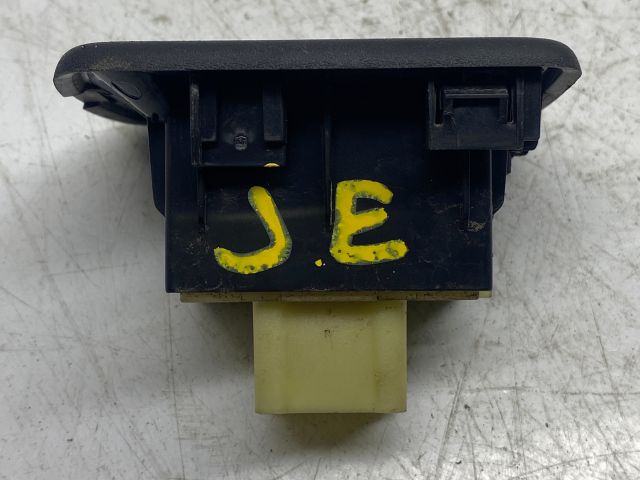 bontott RENAULT KANGOO Jobb első Ablakemelő Kapcsoló