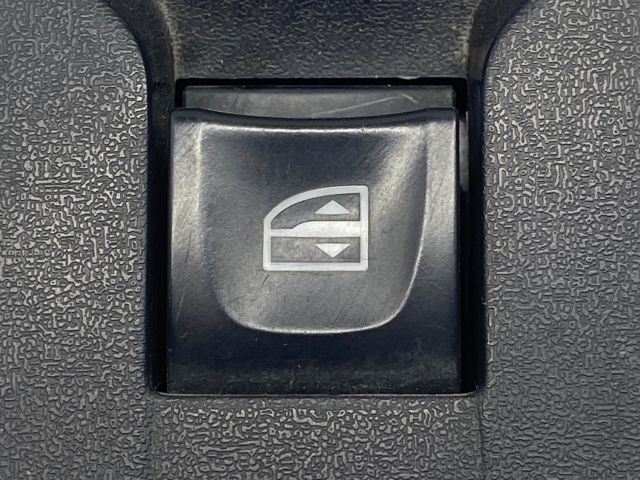 bontott RENAULT KANGOO Jobb első Ablakemelő Kapcsoló