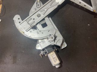 bontott RENAULT KANGOO Jobb első Ablakemelő Szerkezet (Elektromos)