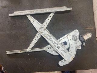 bontott RENAULT KANGOO Jobb első Ablakemelő Szerkezet (Elektromos)