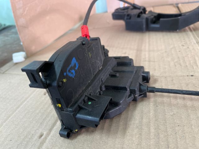 bontott RENAULT KANGOO Jobb első Ajtózár