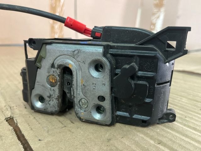 bontott RENAULT KANGOO Jobb első Ajtózár