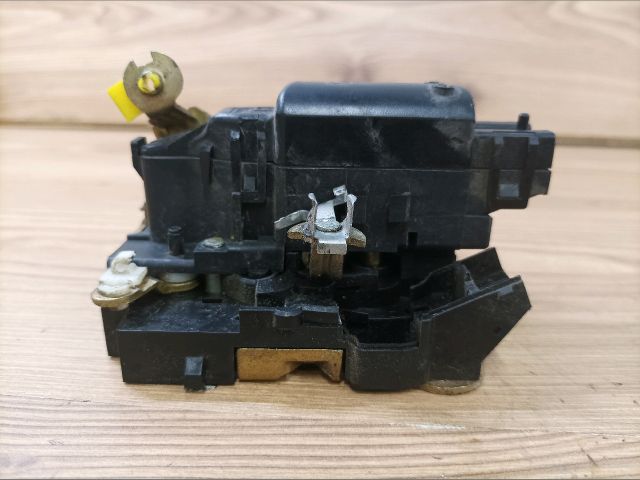 bontott RENAULT KANGOO Jobb első Ajtózár