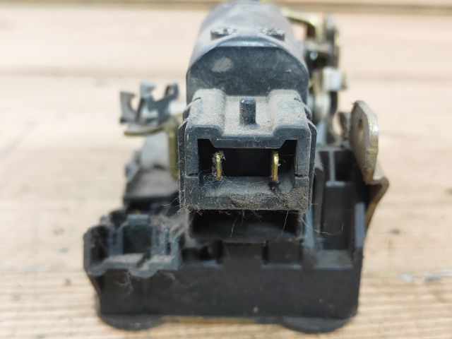 bontott RENAULT KANGOO Jobb első Ajtózár