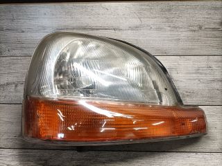 bontott RENAULT KANGOO Jobb Fényszóró