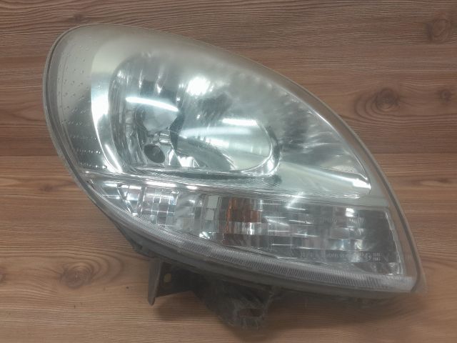 bontott RENAULT KANGOO Jobb Fényszóró