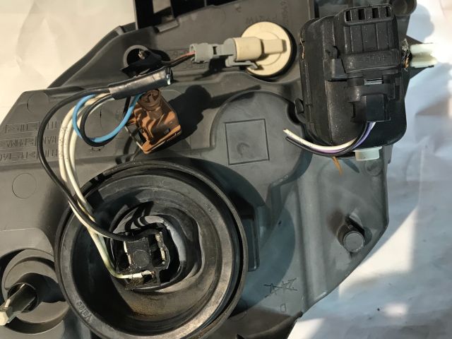 bontott RENAULT KANGOO Jobb Fényszóró