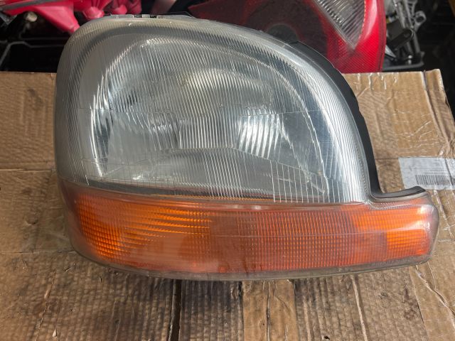 bontott RENAULT KANGOO Jobb Fényszóró