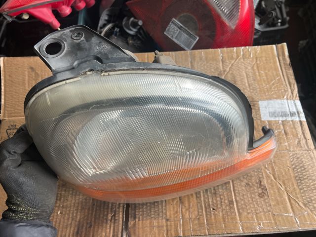 bontott RENAULT KANGOO Jobb Fényszóró