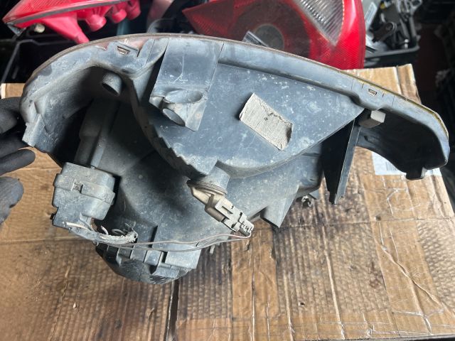 bontott RENAULT KANGOO Jobb Fényszóró