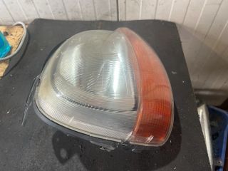 bontott RENAULT KANGOO Jobb Fényszóró