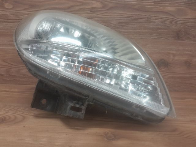 bontott RENAULT KANGOO Jobb Fényszóró