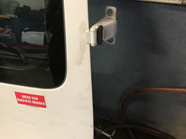 bontott RENAULT KANGOO Jobb hátsó Ajtó (Részeivel)