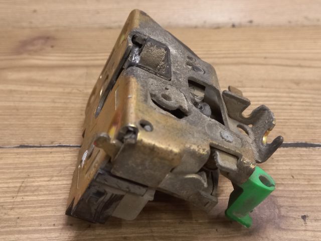 bontott RENAULT KANGOO Jobb hátsó Ajtózár