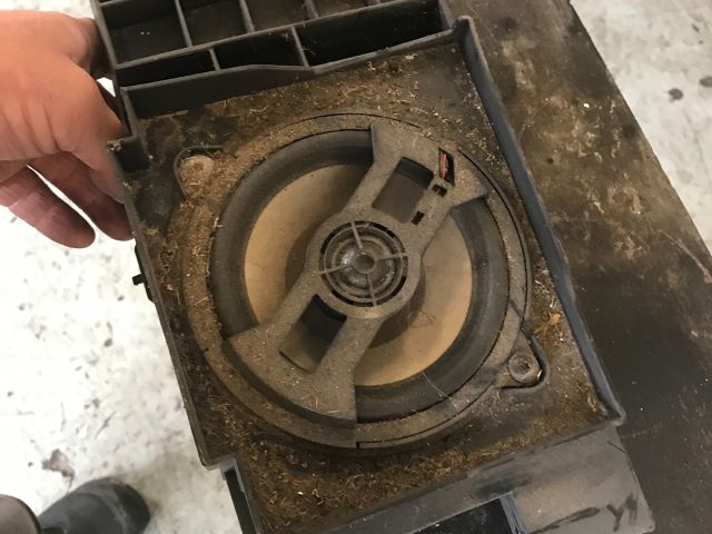 bontott RENAULT KANGOO Jobb hátsó Hangszóró