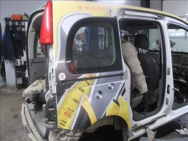 bontott RENAULT KANGOO Jobb hátsó Sárvédő