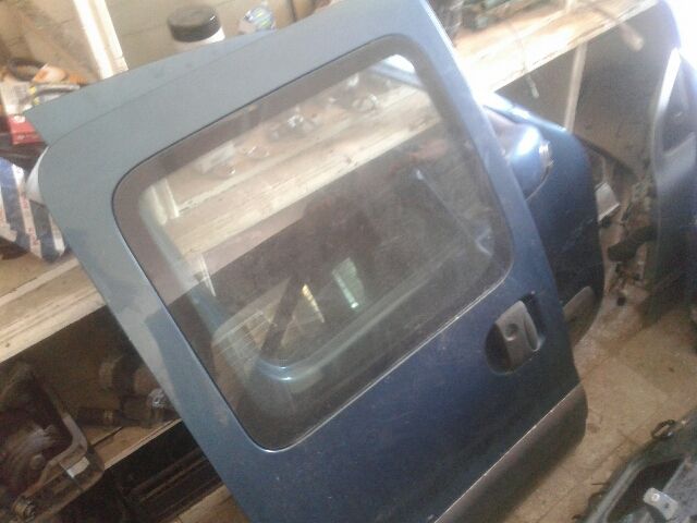 bontott RENAULT KANGOO Jobb Tolóajtó (Részeivel)