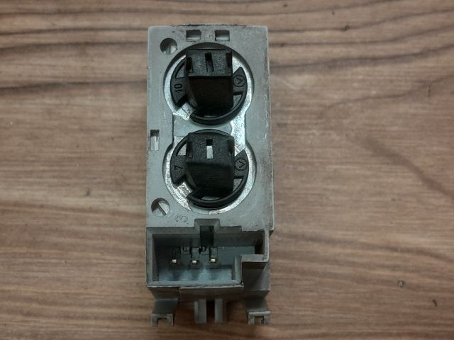 bontott RENAULT KANGOO Kapcsoló (Magában)