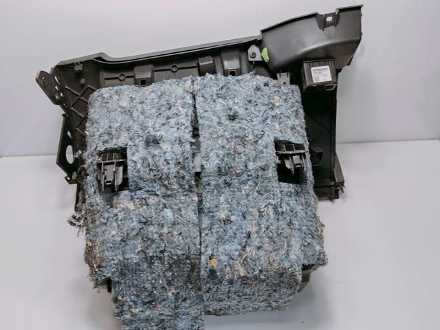 bontott RENAULT KANGOO Kesztyűtartó