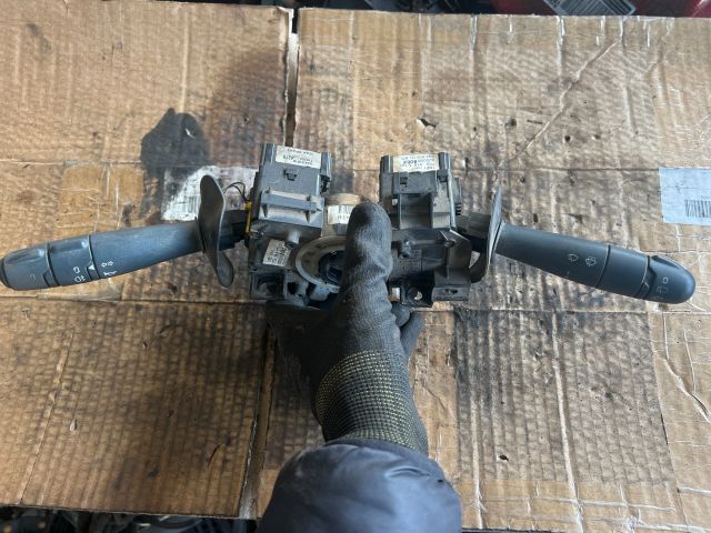 bontott RENAULT KANGOO Komplett Kormánykapcsoló (Bajuszkapcsoló)