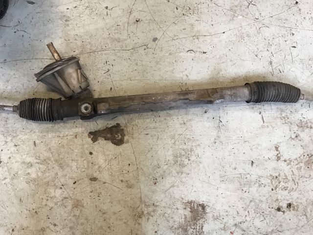 bontott RENAULT KANGOO Kormánymű Szervós